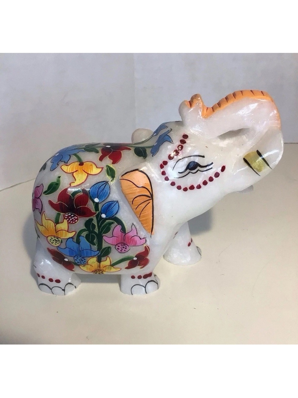 Cute elephant figurine with trunk raised - Picture 3 of 10